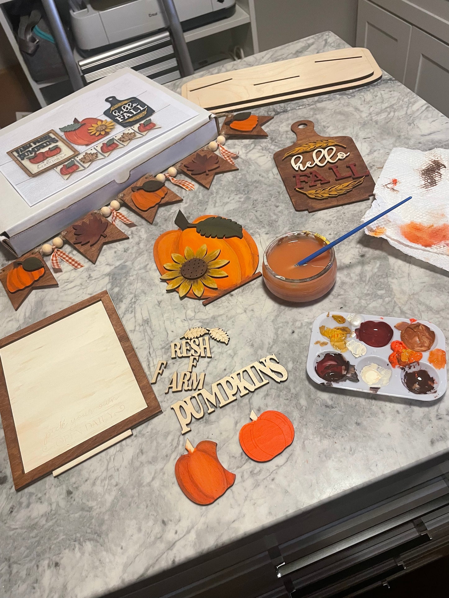 Interchangeable Bench: Farm Fresh Pumpkins