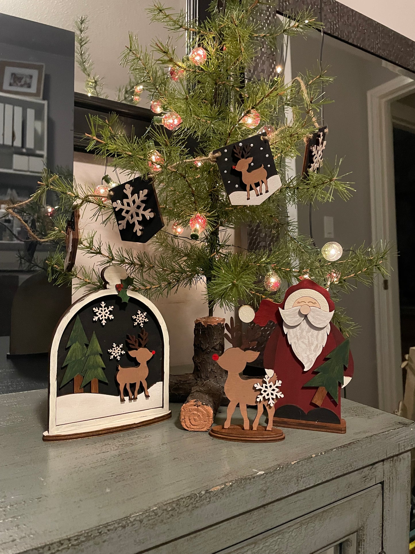 Classic Christmas Tiered Tray Kit