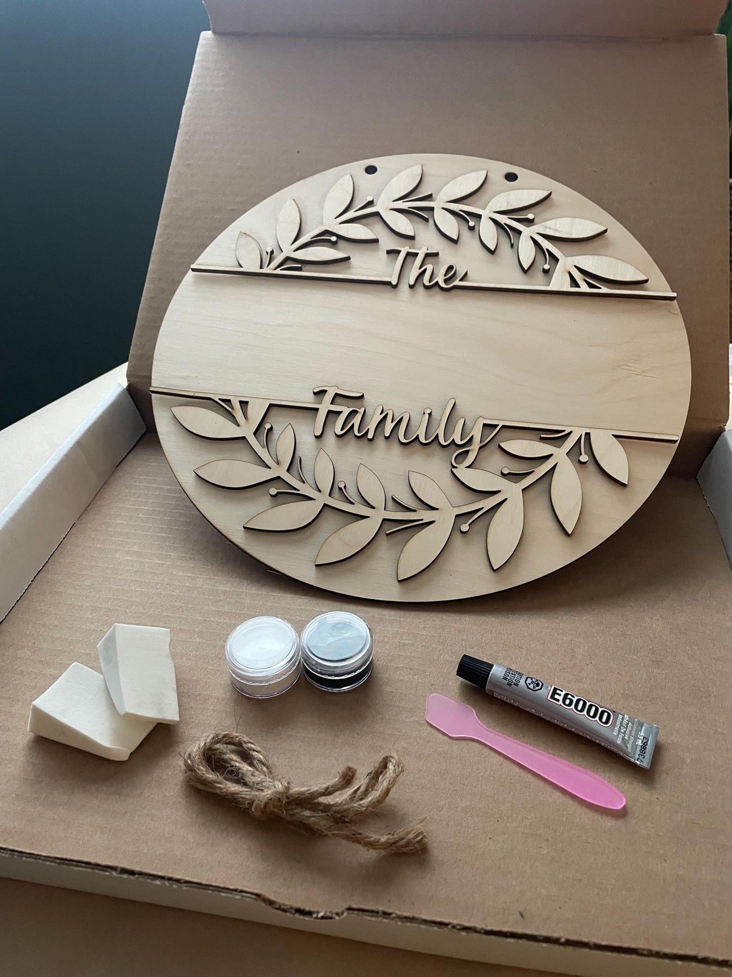 Creative Kit: Family Name Sign